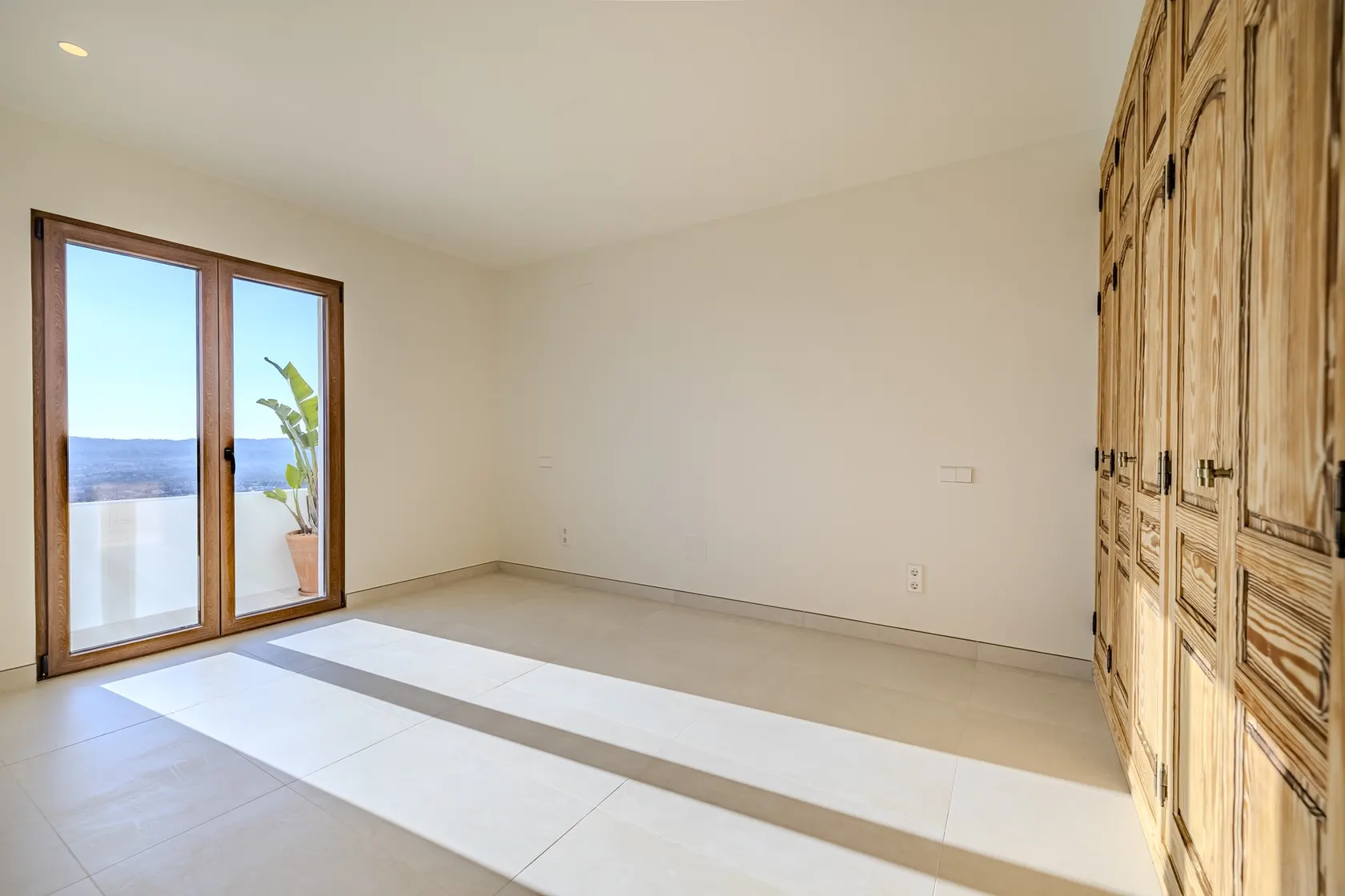 Dormitorio luminoso de Villa Santa