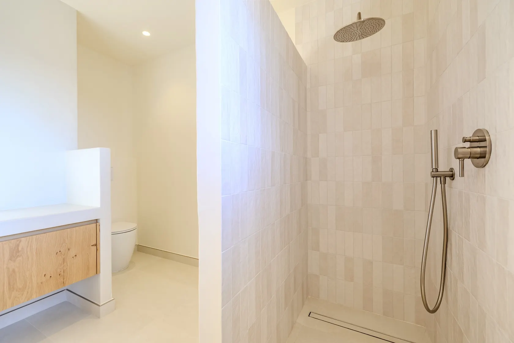 Baño con ducha de Villa Santa
